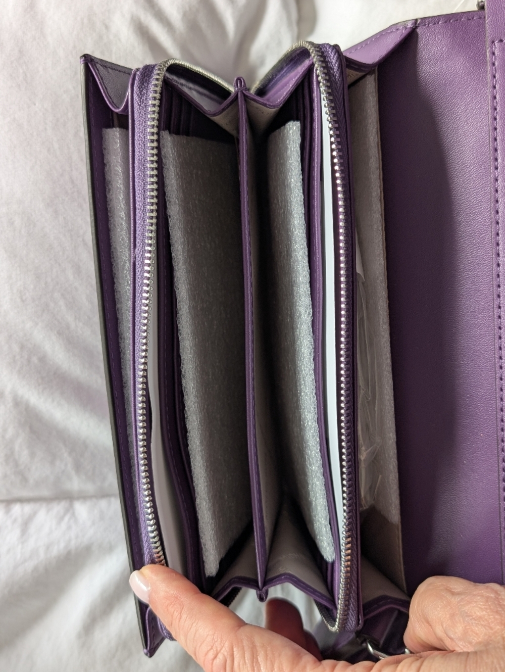 Michael Kors Jet Set Purple Signature Logo Crossbody Bag - Picture 7 of 10